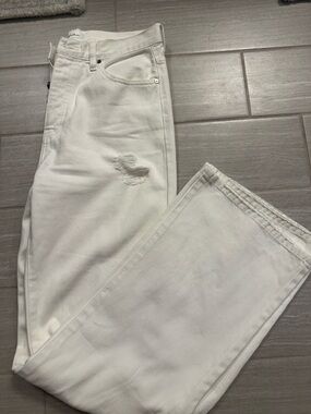 White Women’s Distressed Jeans